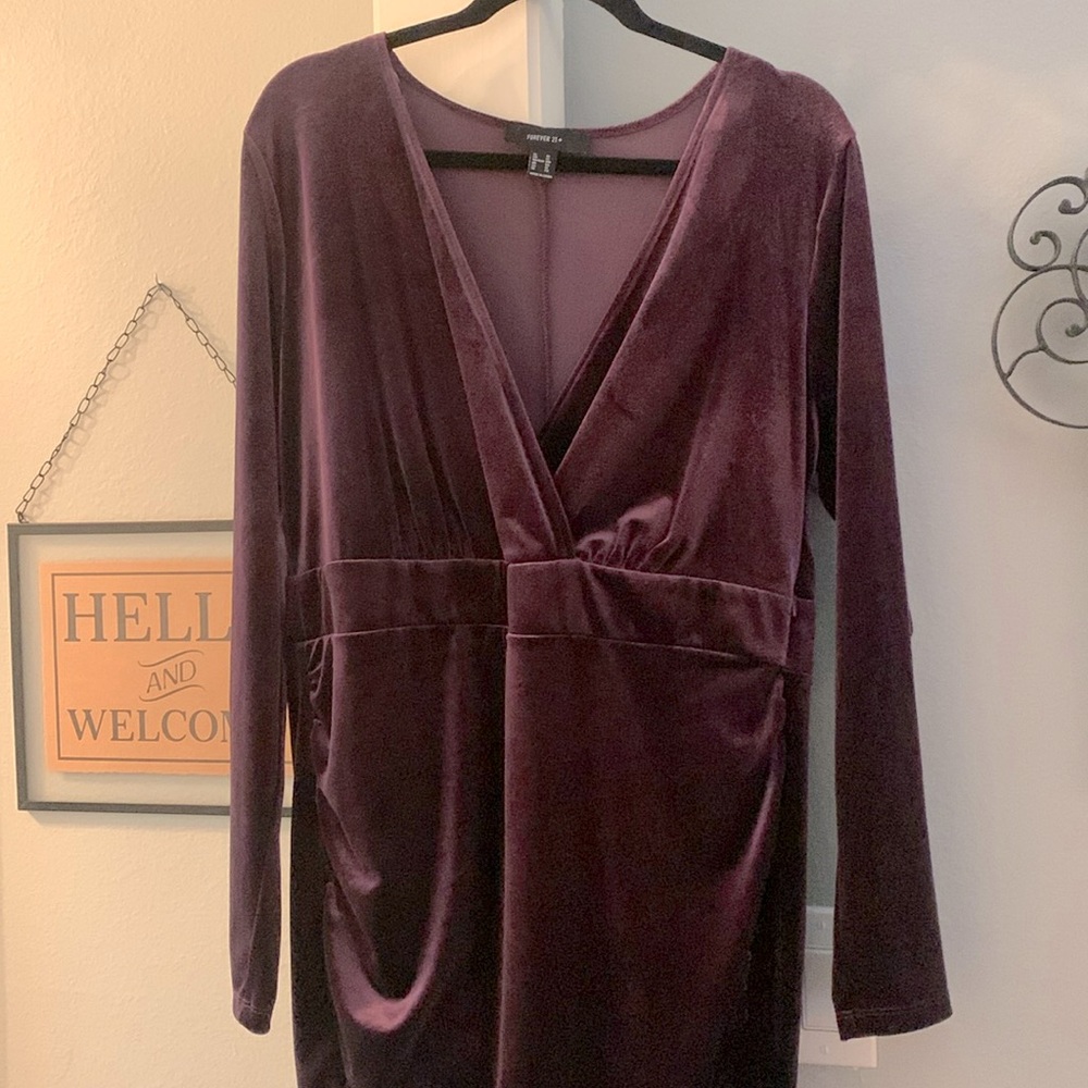 Purple Long Sleeve Velvet Tulip Hem Cocktail Party Dress